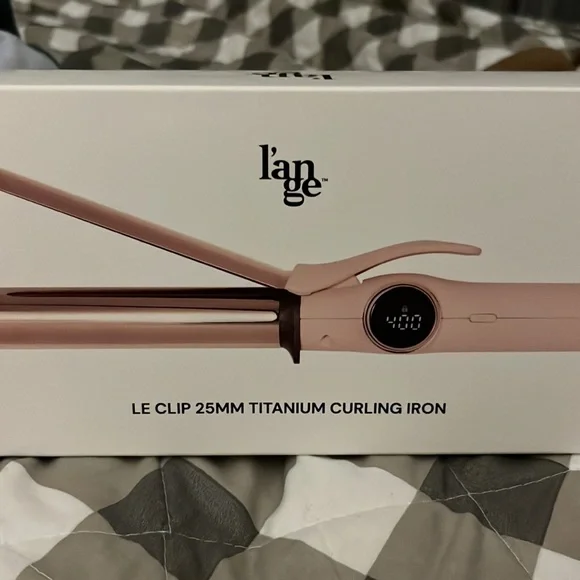 l’ange Le Clip
1” (25MM) Titanium Curling Iron - Picture 2 of 7